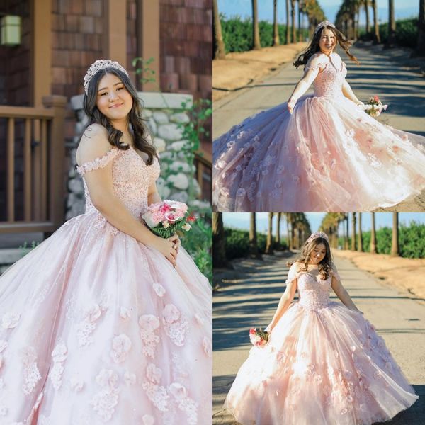 2021 Puffy Light Pink Quinceanera Robes Hors Épaule Floral 3D Fleurs Dentelle Applique Perlé Robes De Bal Corset Sweet 16 Robe Graduation