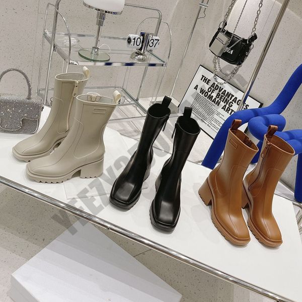 Botas de lluvia de tobillo de tacón alto de 50 mm para mujer de PVC 2021, botas impermeables con punta cuadrada Chelsea, zapatos de lluvia de moda para botas individuales, tacones gruesos de suela gruesa blanca, negra y gris