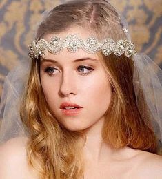 2021 Romatische goedkope bruids kroon tiaras bruiloft sieraden bohemia haaraccessoires elegante headpieces frontlet haarband hoofdbanden voor bruids