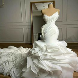2021 Ruffles Organza Vestidos de novia Vestidos de novia Plisados Cariño Capilla Tren Magnífico matrimonio árabe nigeriano Robe De Mariee252b