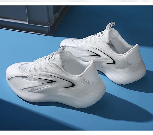 2021 Chaussures de course à semelle épaisse hommes lumineux blanc noir été mode coréenne chaussure décontractée grande taille baskets respirantes run-shoe # A00014