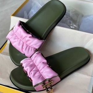 2022 Satin Slides Women Designer Slipper logo con acabado dorado color tabaco Soft Wide-band flat slide Fashion Summer Beach Shoes con caja 316