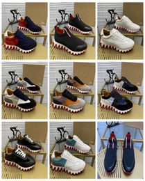 2021 Gekropte zolen Rode Casual schoenen Echte lederen flats heren Sneakers Loubishark Flat Sneaker Luxe Progettista Men Donna Low To6304489