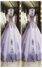 2021 Sexy Quinceanera robe de bal robes lilas dentelle appliques cristal perlé sans manches Tulle Ilusion grande taille fête bal soirée 1738535