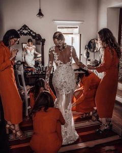 2021 Vestidos de novia de vaina bohemia transparente sexy Ilusión de cuello de joya Mangas largas Tallas grandes Apliques de encaje Cuentas de cristal sin espalda B338h