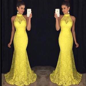 2021 Sexy plus jaune sirène robes de bal Halter pleine dentelle robe de soirée sans manches dos ouvert formelle fête deuxième réception robes