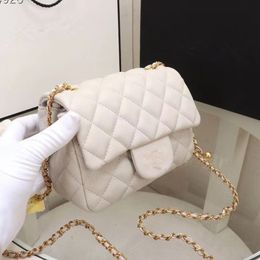 Peau de mouton et peau de vache Femmes Totes Sacs à bandoulière de luxe Designer BrandFashion Purse Classique en cuir véritable Sac à main bandoulière Caviar Texture Chain Flap Bag