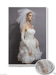 2021 Guanti da sposa corti in pizzo Guanti da sposa Cristalli Accessori da sposa Guanti in pizzo senza dita per spose248A