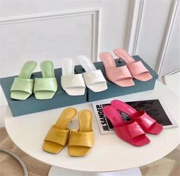 2021 Slippers Trainers Femmes Sandales High Heels 65 cm Spike Cowhide Matte Skin Sandale Plai Color Womens Luxury Designe1592584