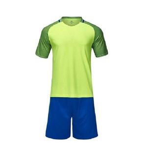 2021 Ensembles de maillots de football Ensembles de football bleu royal lisse absorbant la transpiration et respirant costume d'entraînement pour enfants 00001