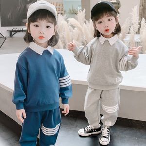 Printemps et automne nouvelles filles faux deux pièces pull ensemble bébé enfants vêtements col de chemise loisirs sports deux pièces ensemble