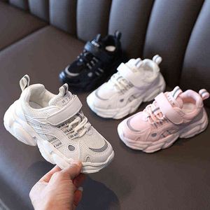 2021 Spring Nieuwe kinderschoenen Kinderen Mesh Patchwork Dikke Sneakers jongens meisjes niet-slip casual schoenen comfortabele wandeling Run maat 26-36 G220527