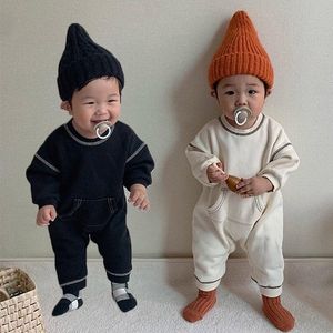 2021 lente nieuwe pasgeboren babyjongen romper katoenen kleding lange mouwen jumpsuit baby kostuum kleine meisjes onesie 210309