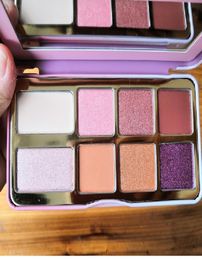 2021 Stock Tikled Peach Mini Eyeshadow Make -Up Palette Holiday Chirstmas 8 Color Eyeshadow Palette3320961