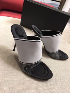 2021 Diseñador de moda de verano Zapatillas de tacón alto para mujer Material transparente y tejido de punto combinado con zapatos de mujer con suela de goma de temperamento sexy