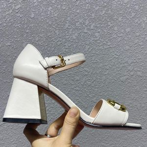 2021 verano Lujo Tacones de alta calidad Sandalias mujer diseñador Sliders Moda Denim Azul zapatos de tacón grueso Zapatos de tacón de cuero genuino Sandalia para mujer34-41