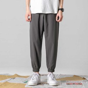 2021 Moda de verano Moda para hombres Pantalones casuales transpirables Deportes sueltos Hip Hop Sweetpants Pantalones de carga Pantalones de Steetwear para hombres Y0811