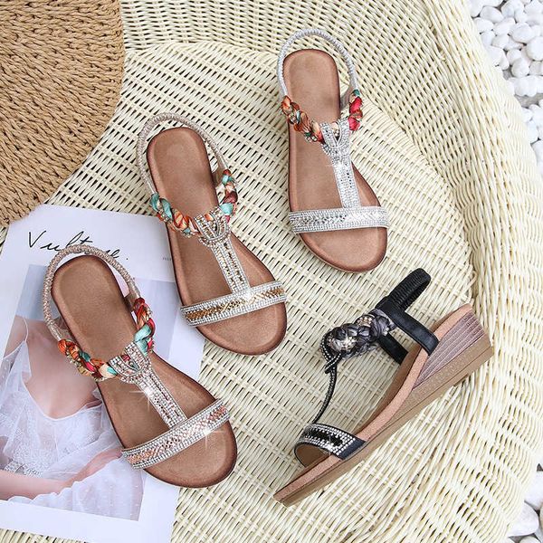 2021 Sandales de plate-forme d'argent d'été rose or pente confortable avec des pantoufles de talons hauts bohèmes chaussures de luxe pour femmes Y0721