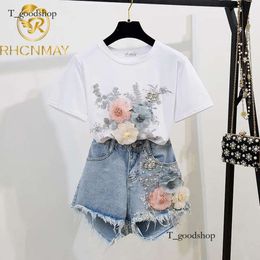 2021 Summer Femmes 2 pièces SEMPRODURE T-shirt de fleur 3D + shorts en denim Setts Vintage Perk Shorts E38