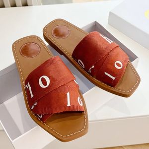 Houtachtige sandalen voor dames dames borduurwerk afdrukken letters stof canvas muilezels mode luxe dames zomer casual schoenen slippers houten dia met dozen
