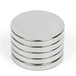 2021 Super sterke ronde schijfcilinder 12 x 1,5 mm N35 NDFEB-magneten Zeldzame Aarde Neodymium gratis