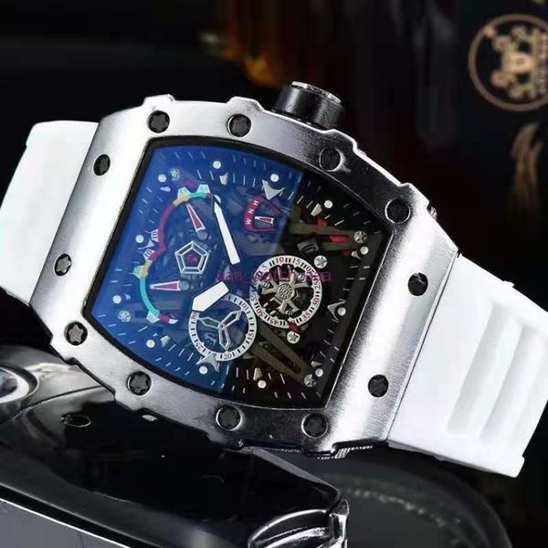 2021 Les nouvelles montres R pour hommes Montre de luxe de marque supérieure Montre-bracelet automatique à quartz pour hommes DZ Male Clock279p