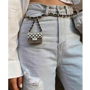 2021 Trend Fashion Ceinture Femme Designer Luxury Designer Chain Belt Bell Over Opend pour les jeans ACCESSOIRES ALESTHÉS DRELEGANTS X0803 299L