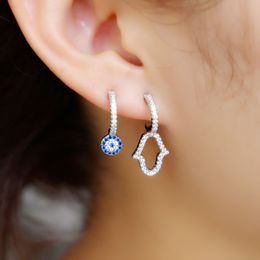 2021 Uniek ontwerp Turks Evil Hamsa Hand Stud Earring Pave Thiy CZ Lucky Eye Leuk Meisje Vrouwen Danity Oorbellen Mode Jewel