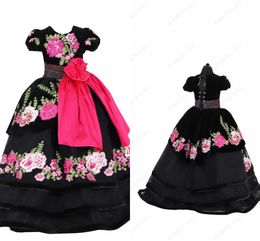 2021 Vintage Floral Applique Mini Quinceanera Jurken Tieners Fluwelen Korte Mouw Crow Neck Lace-up Pageant Jurk Peuter Formele Avondjurken Bruiloft