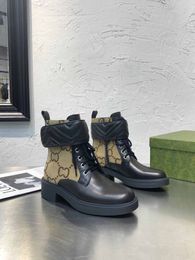 2021 hiver bottes courtes de luxe pour femmes chaussures plates conception de blocage de couleur boucle en métal décoratif à lacets ouverture à glissière taille 35-41