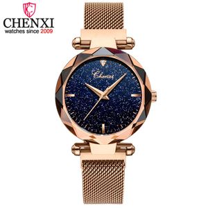 2021 Damesmode Horloge Sterrenhemel Diamant Dial Dames Horloges Magneet Gesp Rose Gold Quartz Klok voor Vrouwelijke Geschenken Q0524