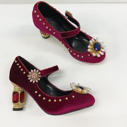 2021 Femmes Mesdames Vraie Real Le cuir chaussures Chaussures en cuir Rhingestone Talons hauts privés Sandales Summer Round Toe Wedding Party Sexy Buckle Sangle Perle Mary Jane Taille