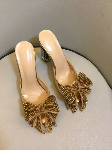 2021 femmes dames véritable cuir véritable strass talons hauts sandales été tongs pantoufle sans lacet robe de mariée gladiateur chaussures diamant bulletins de vote 3D noeud papillon or