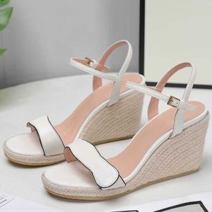 2021 Femmes Cuir Wedge Plateforme Espadrille Designer Sandales Noir Blanc Veau Pompe Talon Talons 85mm Hauteur Pêcheur Robe De Mariée Chaussures De Fête 291