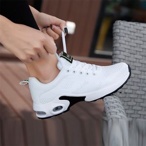 2021 femmes chaussette chaussures Designer baskets course coureur formateur fille noir rose blanc extérieur chaussure décontractée Top qualité W31