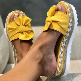 Sandalen 2021 Vrouwen Zomer Vrouw Schoenen Slip On Boog Slippers Strand Slippers Platte Vrouwelijke Antislip Wedge