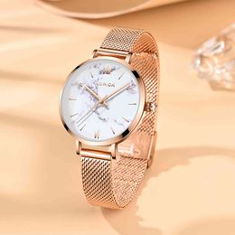 2021 femmes regarde des montres de cadran de marbre luxueux bracelets pour filles étanche miroir verre déco dame féminin