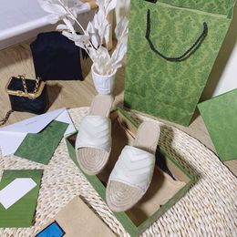 2021, zapatillas de cuero tejidas para mujer, sandalias de playa planas a la moda de verano para mujer, toboganes de diseñador con caja de tamaño 35-41