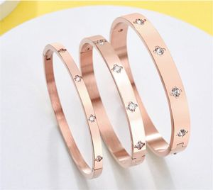 2021 Womens Fashion Bracelet Design For Girl Bangles Luxe Designer Sieraden Roestvrijstalen Flower Rose Gold High End Jewely M6645152