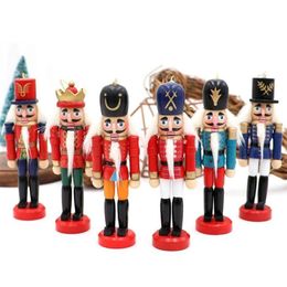 2021 Ornements en bois Noël 6pcs Casse-Noisette Bois Chiffres de Noël 12cm Noix Soldats Poupées Décor de bureau Cadeau de Noël 2011230G