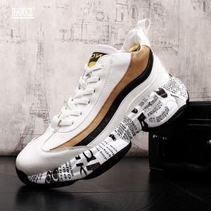 2021Casual Hommes Chaussures Plate-forme Bottes Vintage Homme Épais En Semelle Entraîneurs Running Shoe Haute Qualité Jeunesse Gym Gym Teenagers A11