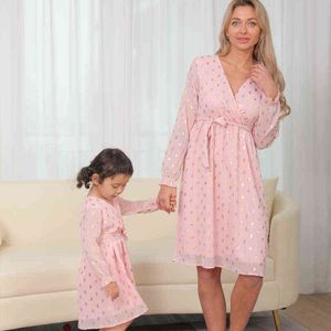 Robe longue à fleurs en mousseline de soie pour femme, jupe longue, tenues assorties pour la famille, vêtements mère et fille, nouvelle collection été 2021