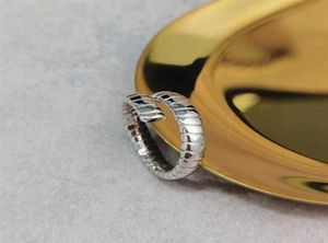 2021Nieuwe Mode Wit Goud Kleur Clear Zirkoon Ringen Voor Vrouwen Meisjes Geschenken Vrouwelijke Engagement Wedding Cz Crystal Ring12284H8954014