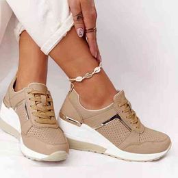 2021New Wedge Sneakers vrouwen veterhoogte toenemende sportschoenen dames casual platform luchtkussen comfortabele gevulkaniseerde schoenen G220629