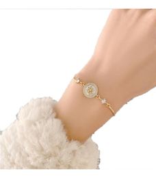 2021 Shell et Camellia Link Bracelet Women Fashion Elegant Jewelry3622588
