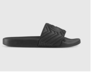 2021Slippers Designer Slippers Lederen sandaalglaasjes 2 Banden met aangepaste gouden gespen mannen en vrouwen Zomerslippers hebben doosmaat 35-46 Sandalen accessoires