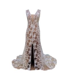 2022 Increíble vestido de novia bohemio Juliet Mangas largas Escote en V Espalda abierta Costosos vestidos de novia de encaje floral Boho Beach