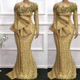2022 Les robes de soirée sirène arabe portent une dentelle à paillettes en or