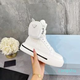 2022 Autum Laatste vrouwen Casual schoenen Luxe designer top met kleine tas dames platform sneakers buiten wandelen comfortabele mode dames