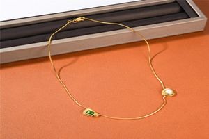 Colliers rétro simples pour femmes, pendentif en os d'émeraude et de perles, chaîne de clavicule, bijoux exquis à la mode, nouvelle collection automne 2022, 4583491
